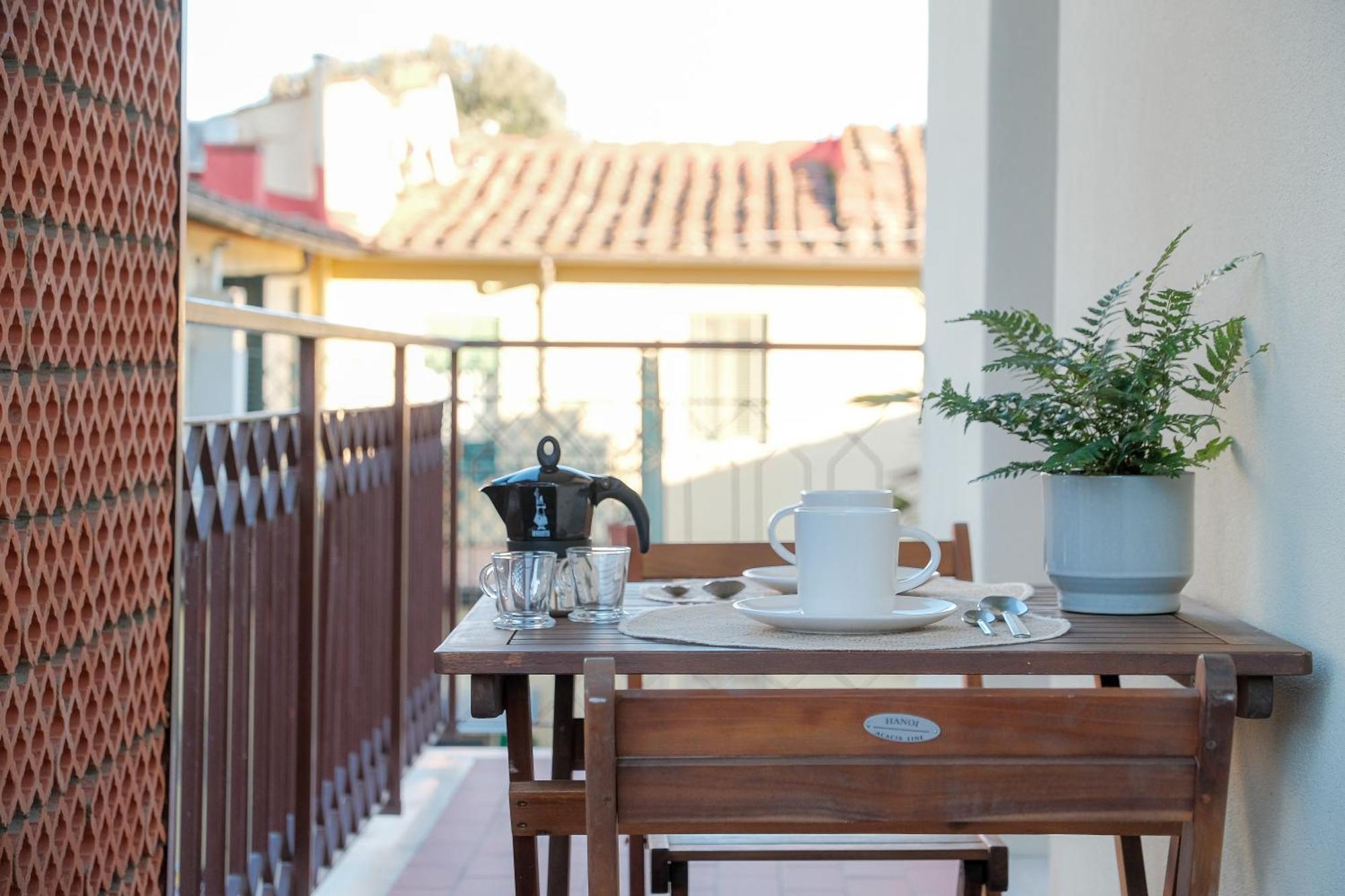 Minimal Nest Florencia